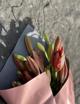 Tiger lily bouquet
